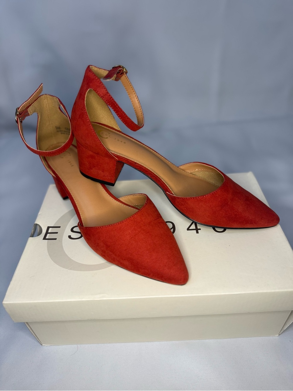 Est 1946 - Pointed Toe Block Ankle-Strap Block Heels in Red/Orange - Size 9